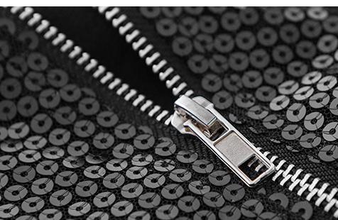 拉鏈拉上的一邊會散開怎么辦